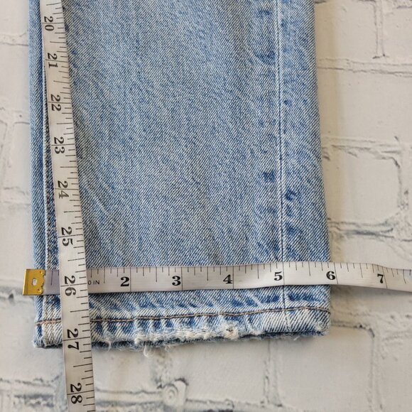American Eagle Woman’s blue distressed highest rise mom jeans size 2 Regular - Picture 4 of 12
